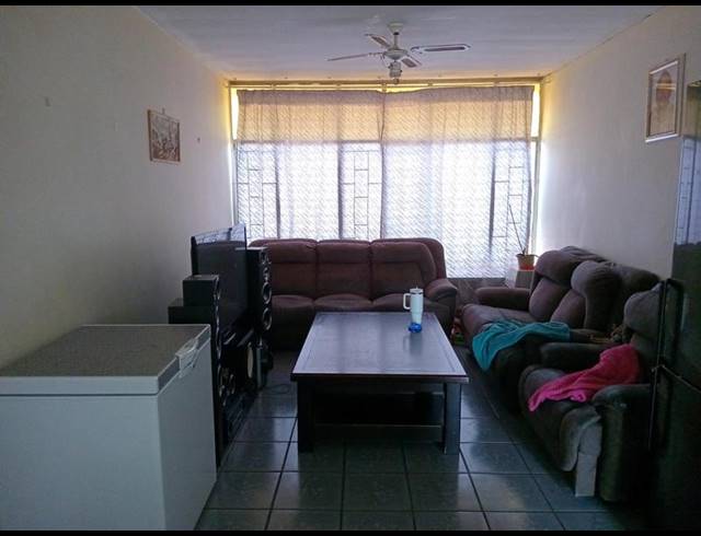 2 BEDROOM APARTMENT FOR SALE IN PRETORIA GARDENS